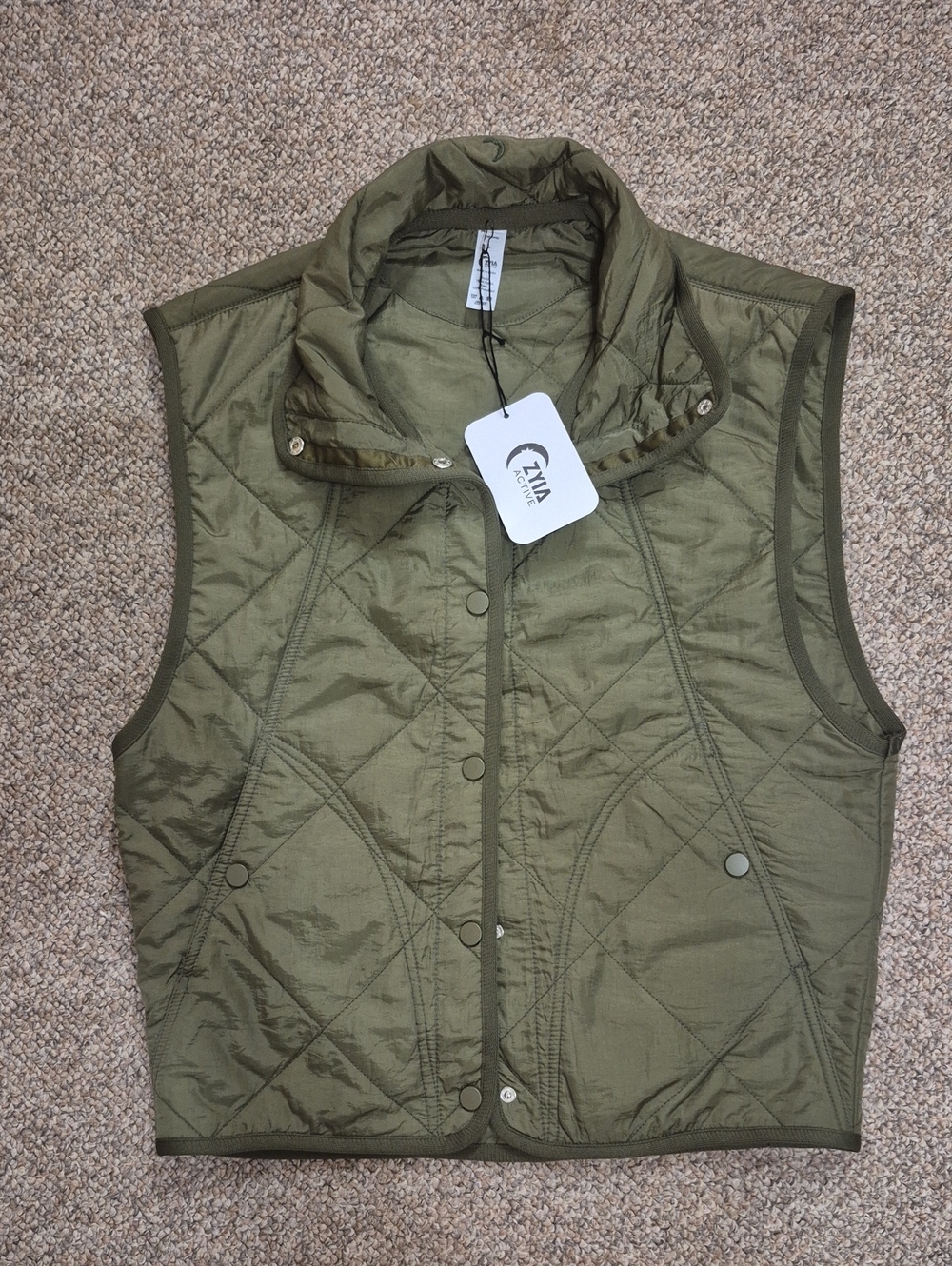 Zyia Active Tempest Olive Green Quilted Sleeveless Jacket Vest Size Large NWT
